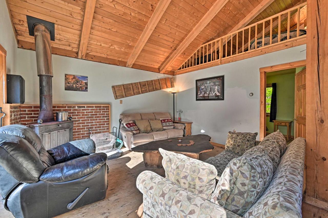 Remote Cabin With Fire Pit 3 Miles To Stowe Mtn! Exterior foto